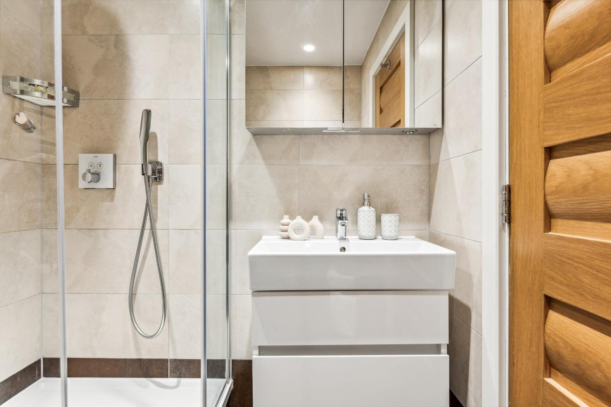 Modern 1Br In Central Fitzrovia - Cityapartmentstay Londres Extérieur photo